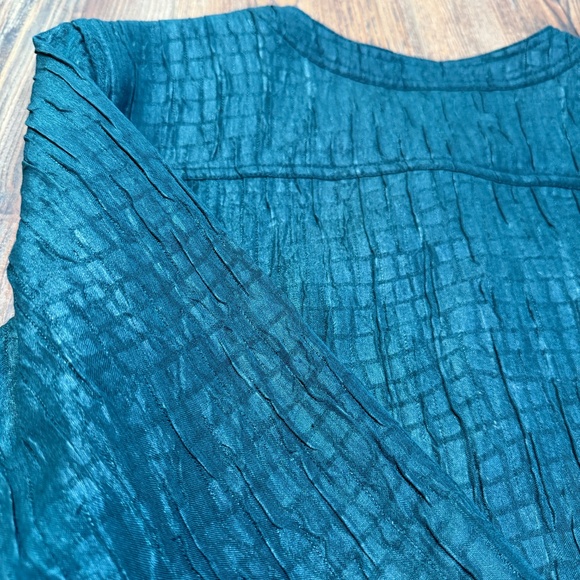 Mock Alligator 100% Polyester Sparkle Teal Lightweight Moto Jacket - 16 - Picture 7 of 10